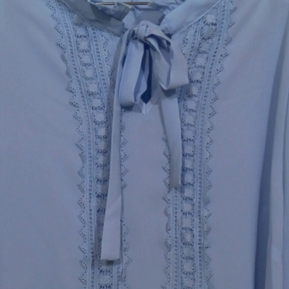 🧁B2G1🧁 SHEIN Pale Blue Long-Sleeve Lace Neck Bow Blouse - Picture 3 of 7